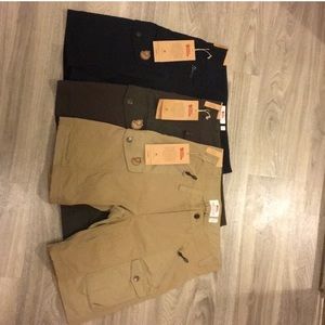 NWT FJALL RAVEN Nikka Short
